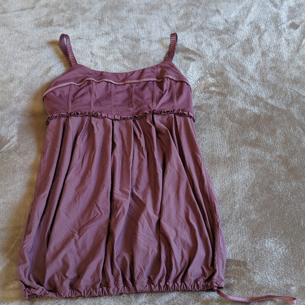 Lululemon tank